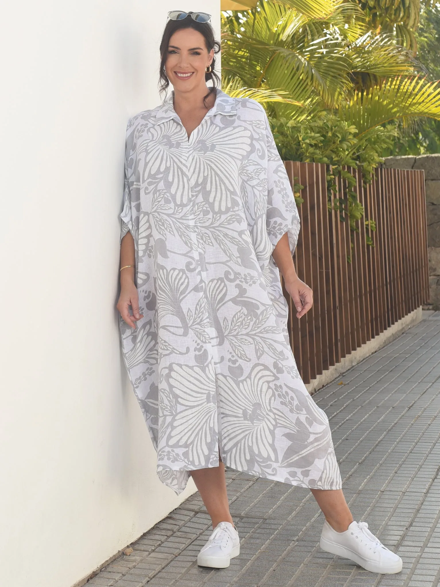Dahra Linen Kaftan - Silver/White