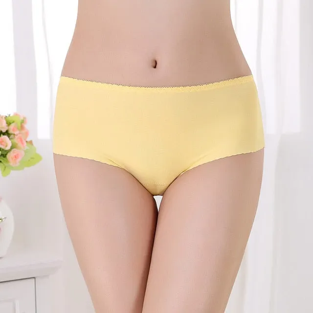 The new ultra-thin Women's sexy Panties silk  Intimates Quick dry comfortable underwear direct vacation seamless  briefs